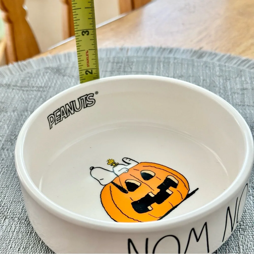 Peanuts + Rae Dunn Snoopy Jack O' Lantern NOM NOM Pet Food or Water Dish NEW!!